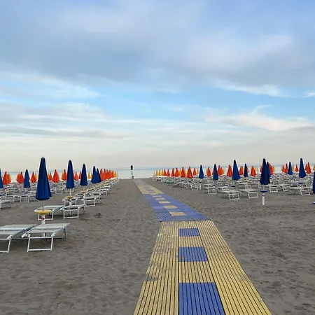 Vista Mare A 10M Dalla Spiaggia, 8 Piano E Parcheggio Privato Apartment