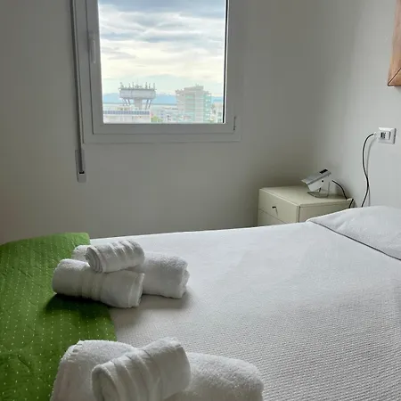 Vista Mare A 10M Dalla Spiaggia, 8 Piano E Parcheggio Privato *