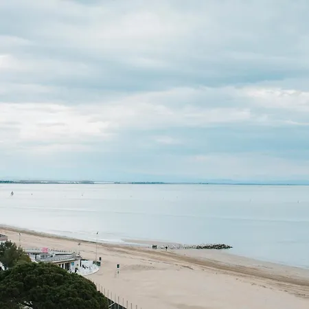 Apartment Vista Mare A 10M Dalla Spiaggia, 8 Piano E Parcheggio Privato Lignano Sabbiadoro
