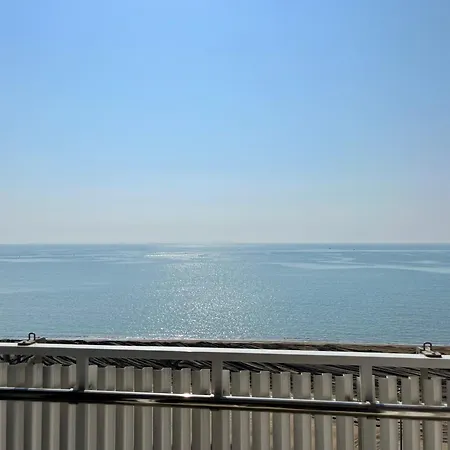 Vista Mare A 10M Dalla Spiaggia, 8 Piano E Parcheggio Privato