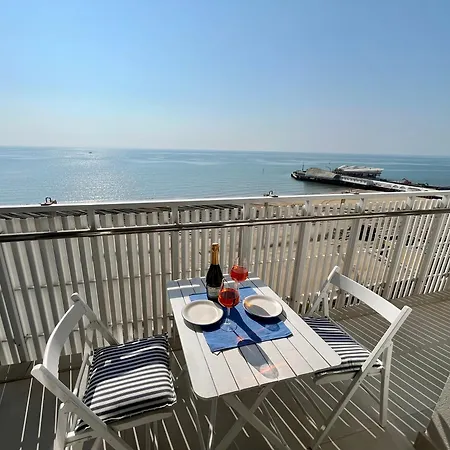 Vista Mare A 10M Dalla Spiaggia, 8 Piano E Parcheggio Privato *